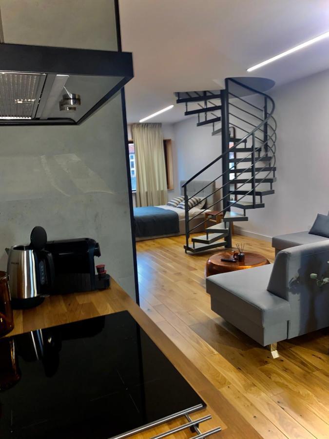 Apartman Zara โคมาร์โน ภายนอก รูปภาพ