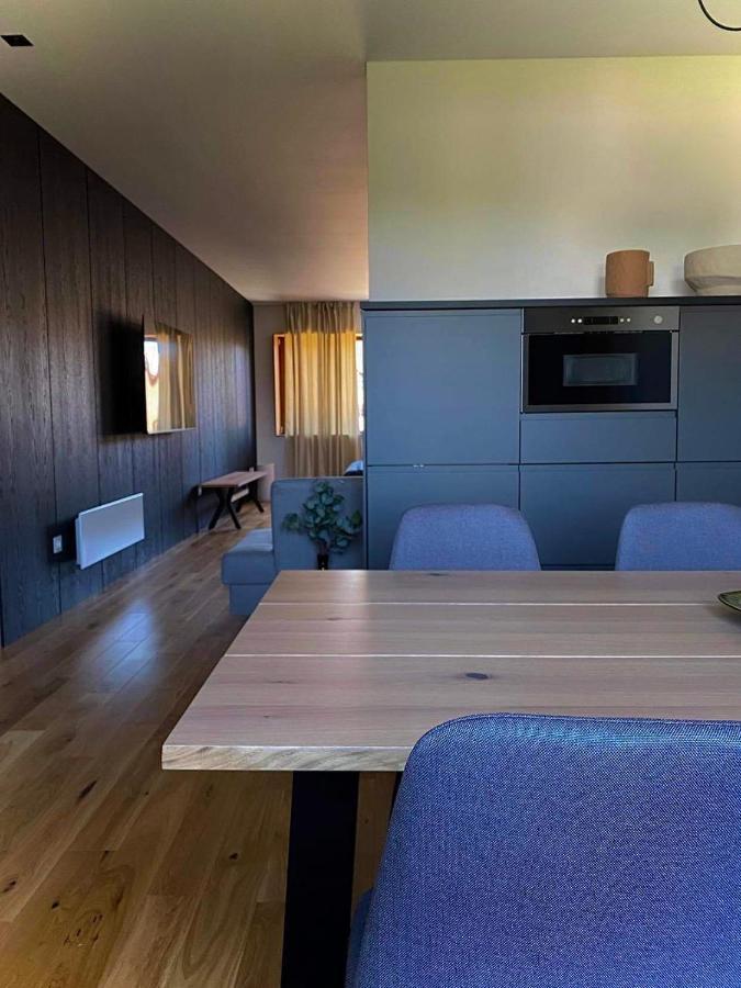 Apartman Zara โคมาร์โน ภายนอก รูปภาพ